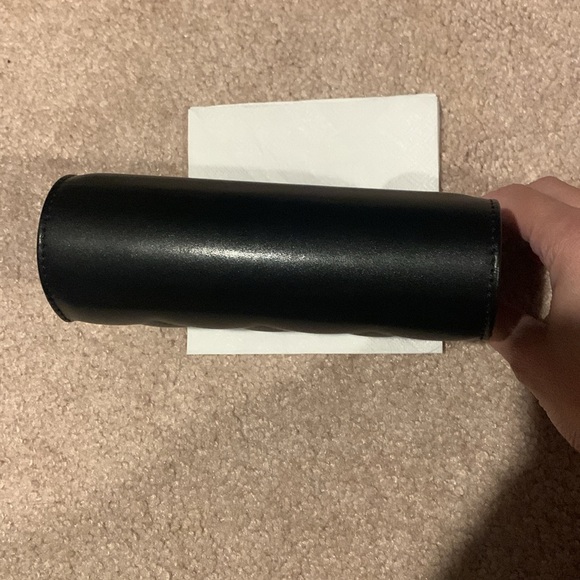 Chanel sunglasses magnetic case - Picture 7 of 9